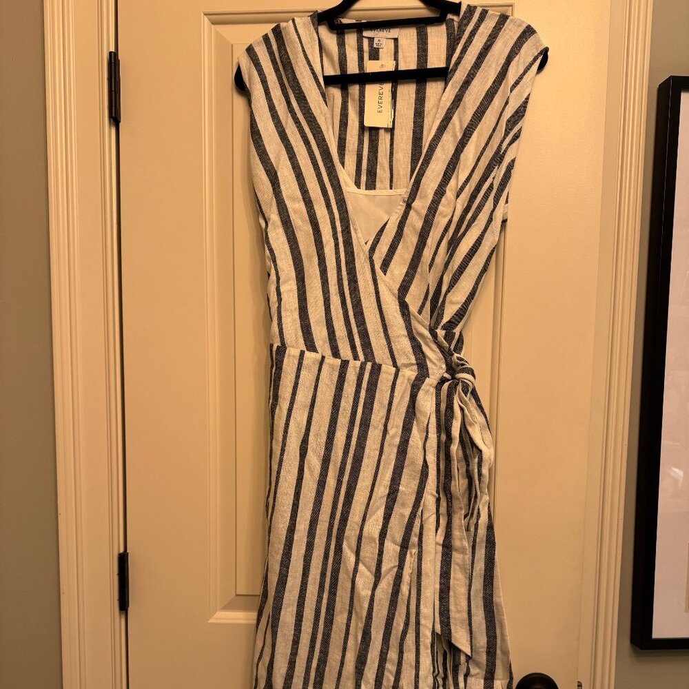 NWT - Evereve Linen Dress - Striped - Beachy - Medium